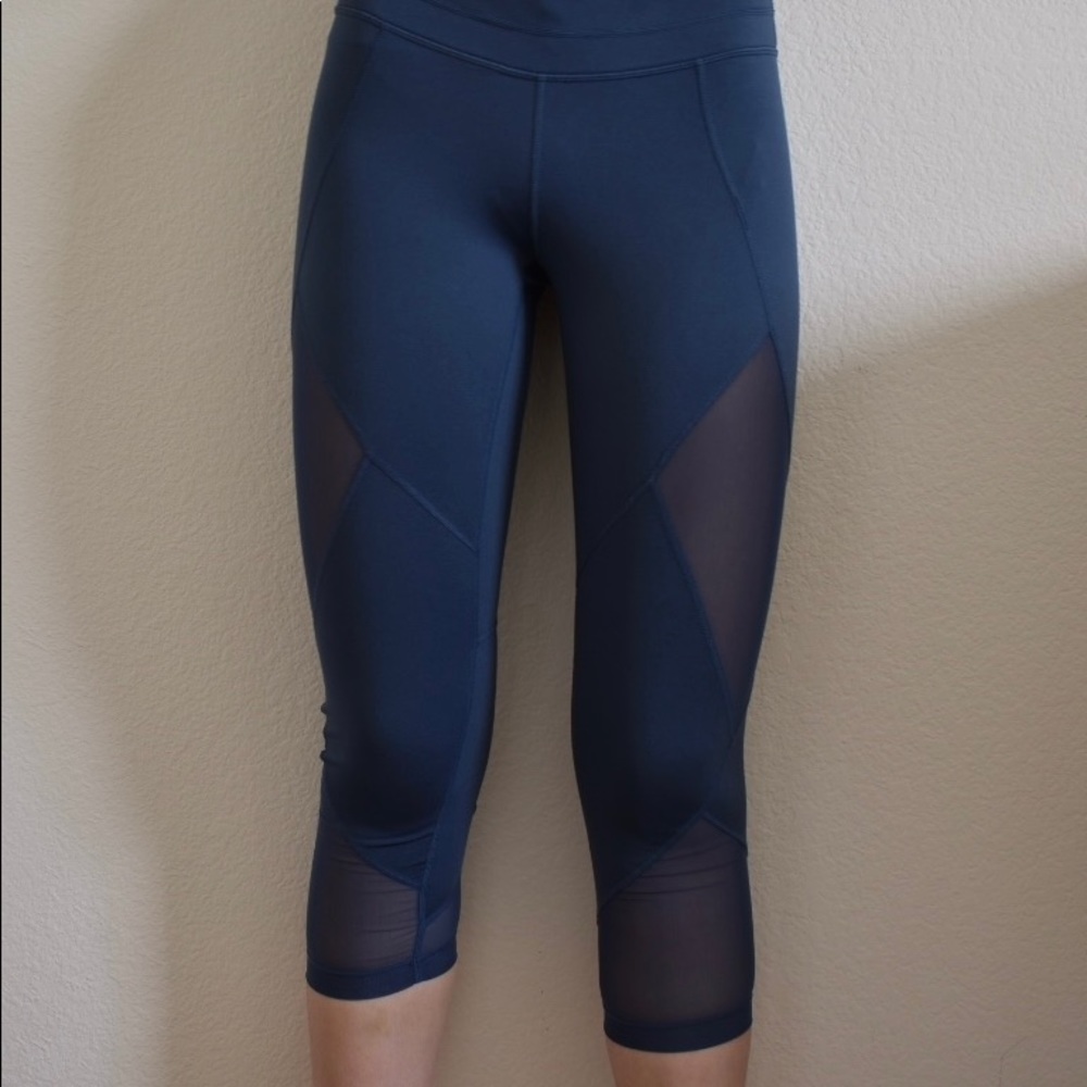 Athleta 3/4 leggings